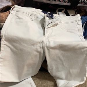 Hollister size 7S women’s white skinny jeans